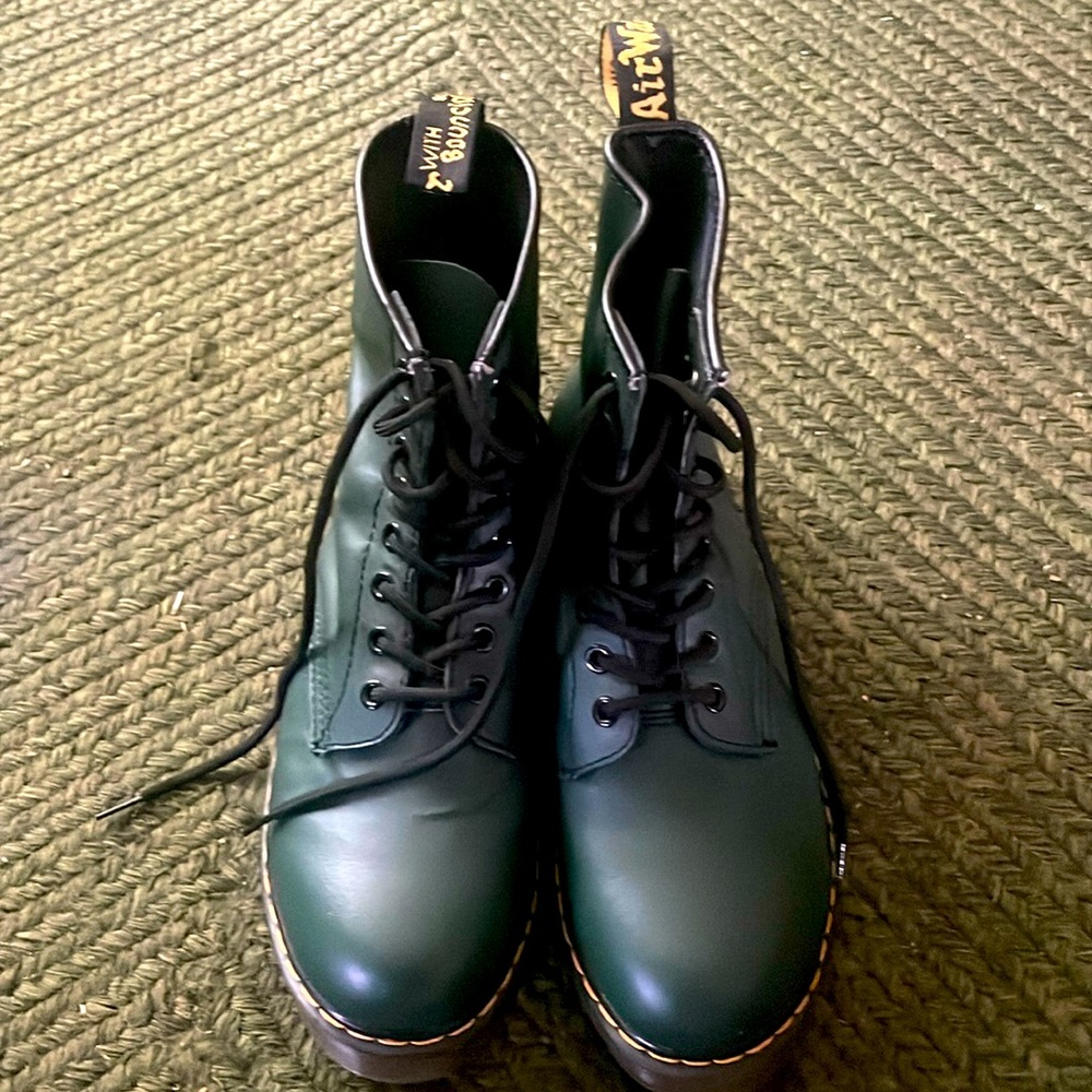 Dr. Martens EU Size 41 Green